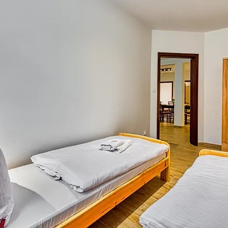 Angelika B1 - 5d Apartment